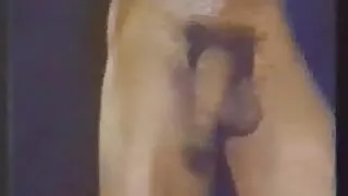 Da đỏ, cô bé và phim sec co giao thổi kèn