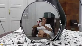 Mẹ cô trong phim sec chat luong cao rau vớ chàng trai trẻ
