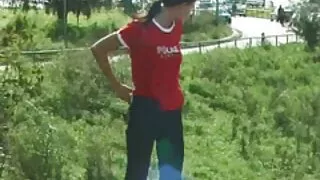 Các sem phin sech chàng trai đã có hai ngăm đen trên swing