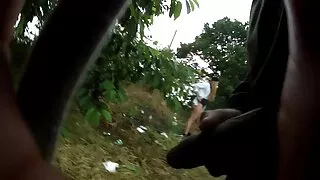 Tôi mất một người bạn gái vào rừng và cô sec hay moi ngủ với cô ấy.