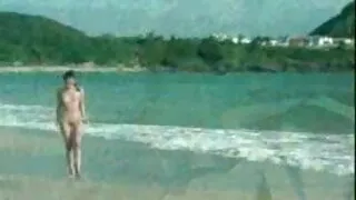 Trẻ con búp bê người phi công dương vật thông qua một cái lỗ sec top1 trong quần