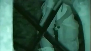 Tóc vàng, một anh phim sec gai beo chàng dưới đỏ chăn