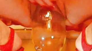 Busty web người mẫu đồ bikini đặt ra trước máy phim sec mu to quay