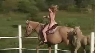 Tôi đã chờ đợi videophimsec cho các cô gái với một trot và lấy ra